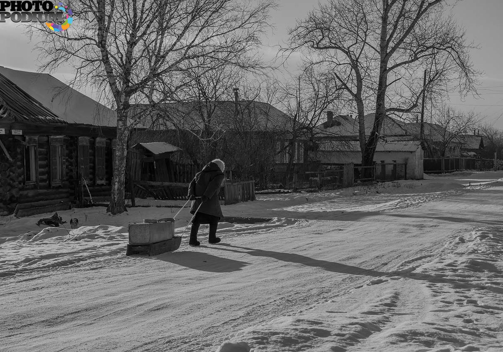 Сели черные. Старая деревенская улица. Старая деревушка зимой. Деревня зимой СССР. Старые села зимой.