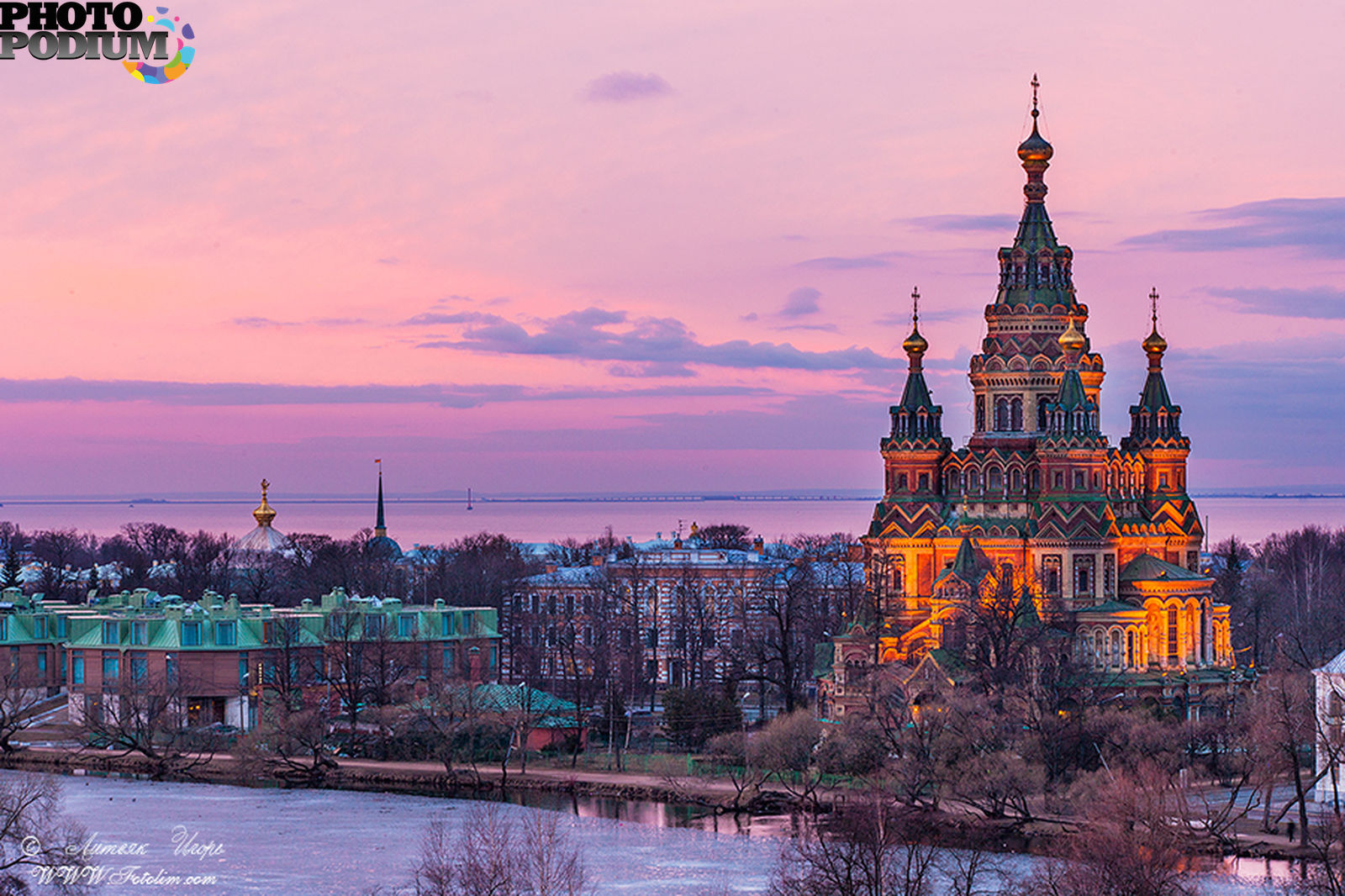 Петропавловский собор Петергоф