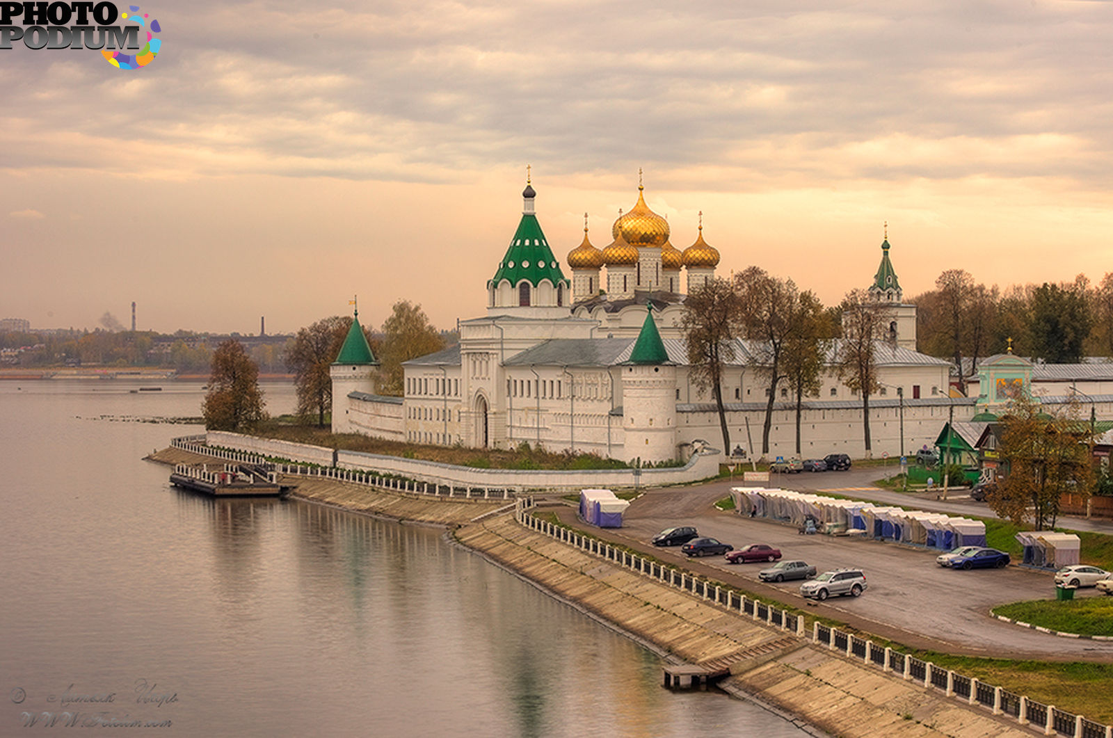 Косторома. Ипатьевский монастырь Кострома.