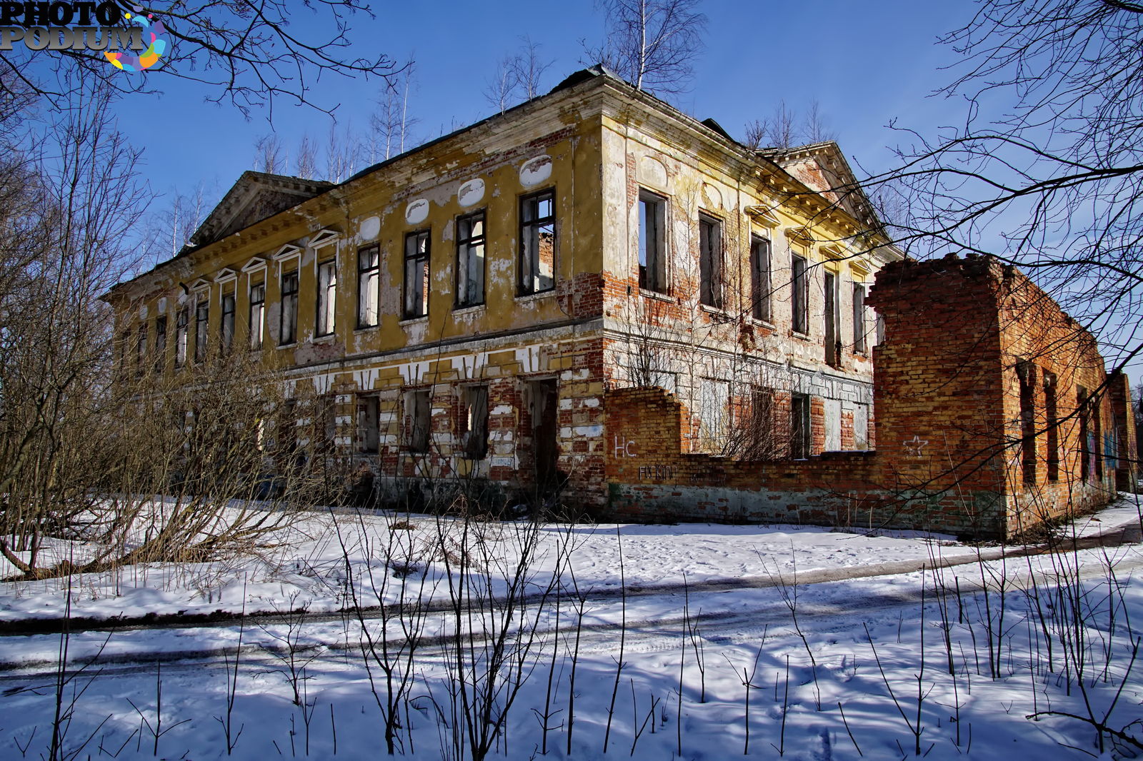 Село усадьба. Усадьба молоди. Молодинская усадьба. Село молоди усадьба. Усадьба в молоди Московской области.