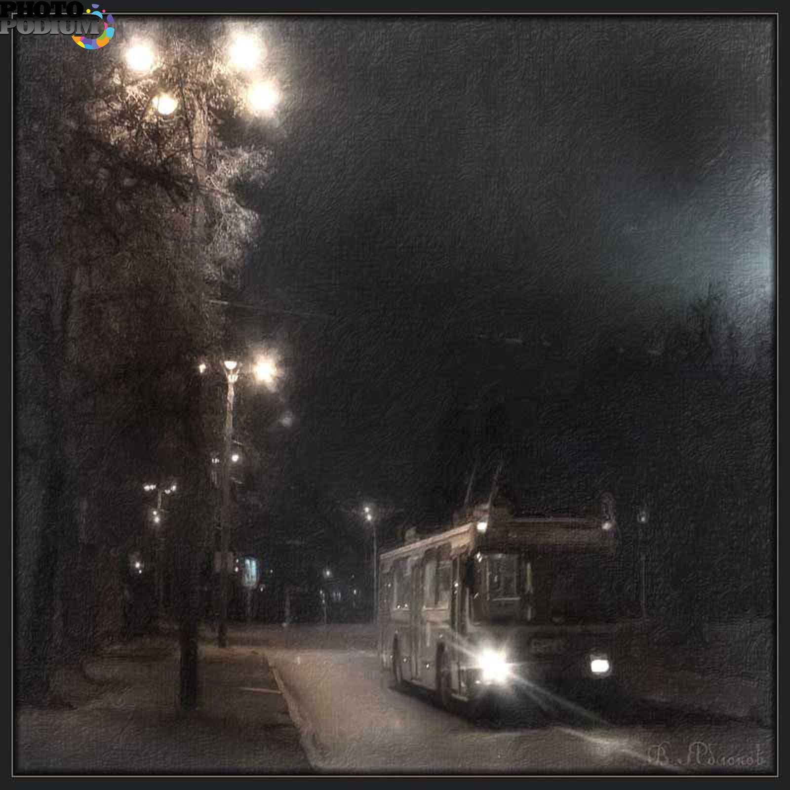 Синий троллейбус окуджава. Окуджава ночной троллейбус. Полночный троллейбус Окуджава.