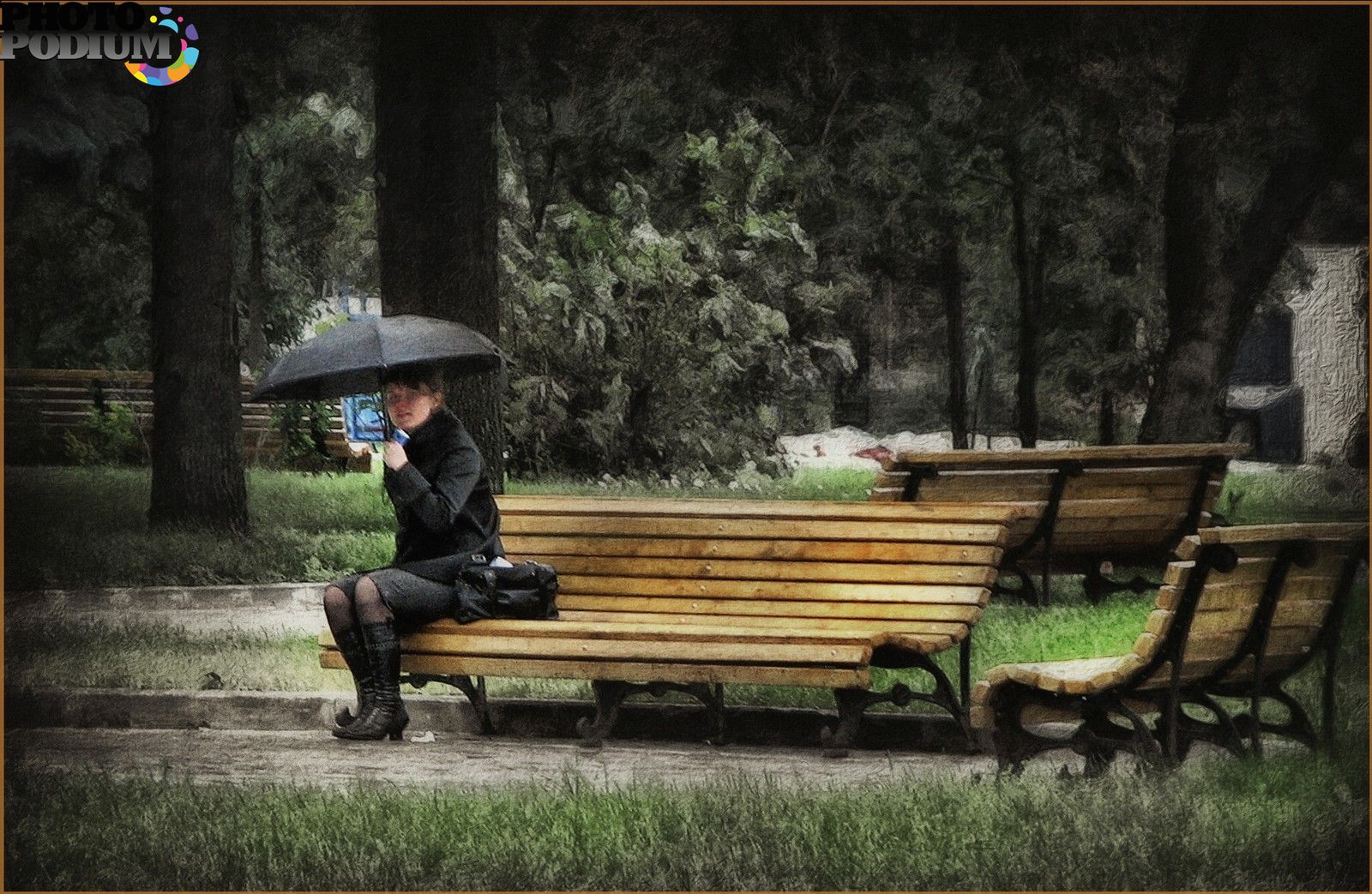 Скамейка с зонтом
