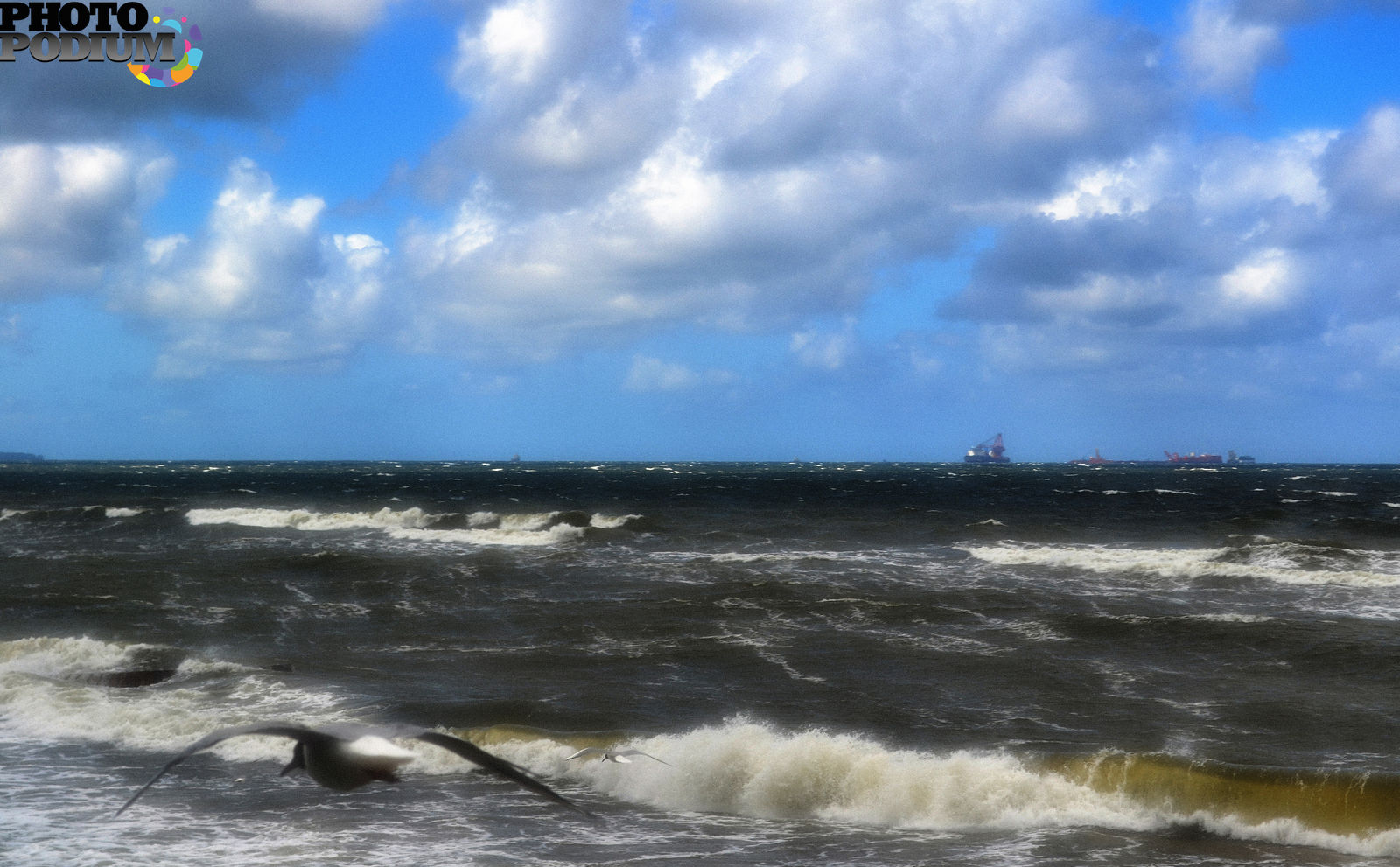 Температура воды в балтийском море зеленоградск. Балтийское море Зеленоградск. Балтийское море грозовое. Любуйся Балтийским морем Зеленоградск. Цвет моря в Зеленоградске.