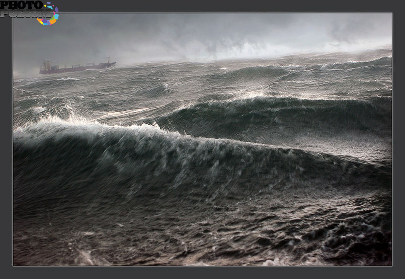 Про море шторм. Атлантический океан шторм. Баренцево море шторм. Атлантический океан шторм . 9 Вал. «Шторм на черном море». Ацвазовский.