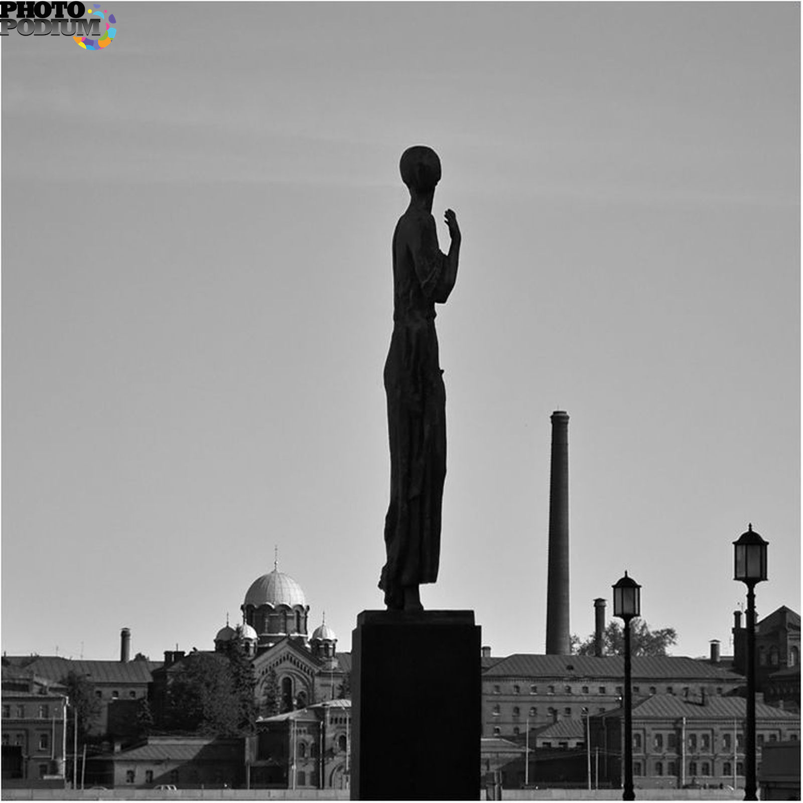 памятник ахматовой в санкт петербурге