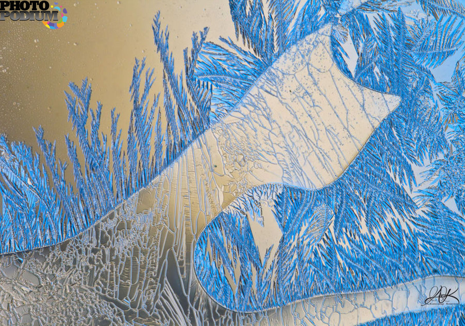 Рисование морозных узоров восковыми мелками и акварелью