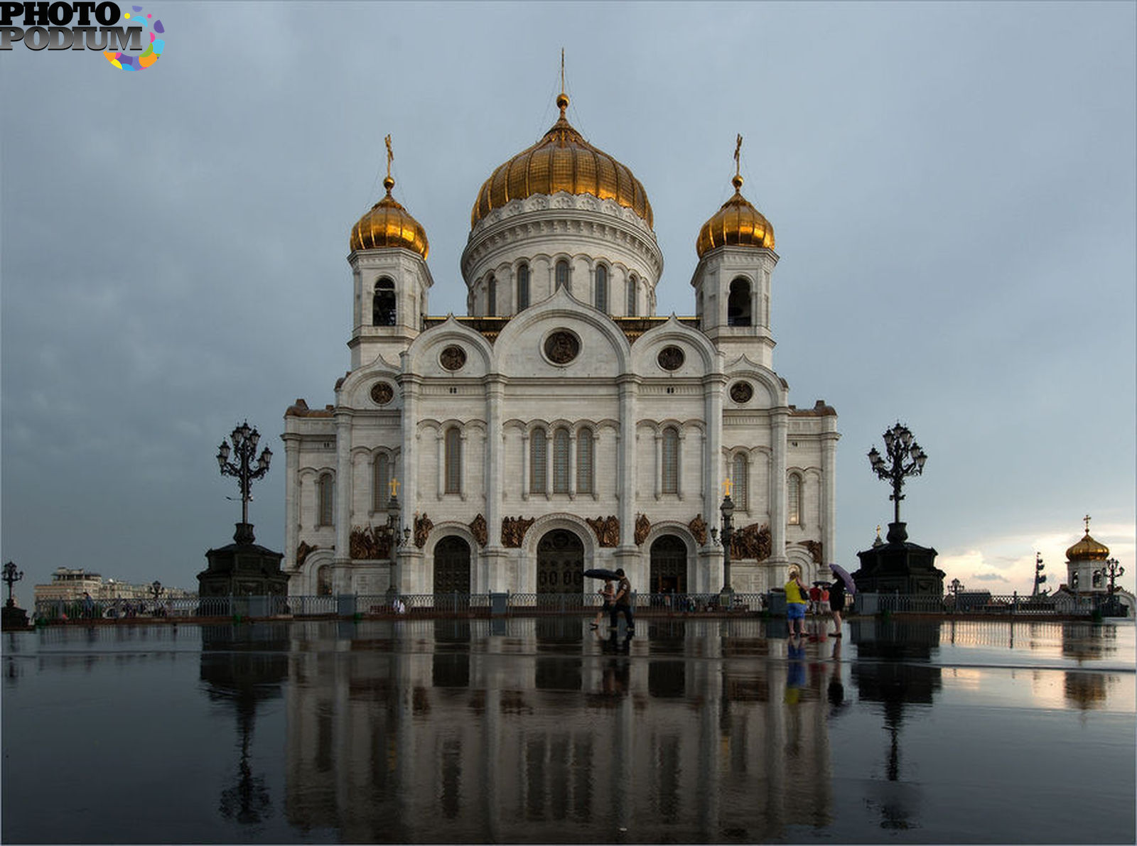 Храм христа спасителя ближайшее. Храм Христа Спасителя в Санкт-Петербурге. Храм Христа Спасителя в Москве Автор. Храм Христа Спасителя г.Псков. Храм Христа Спасителя дождь.