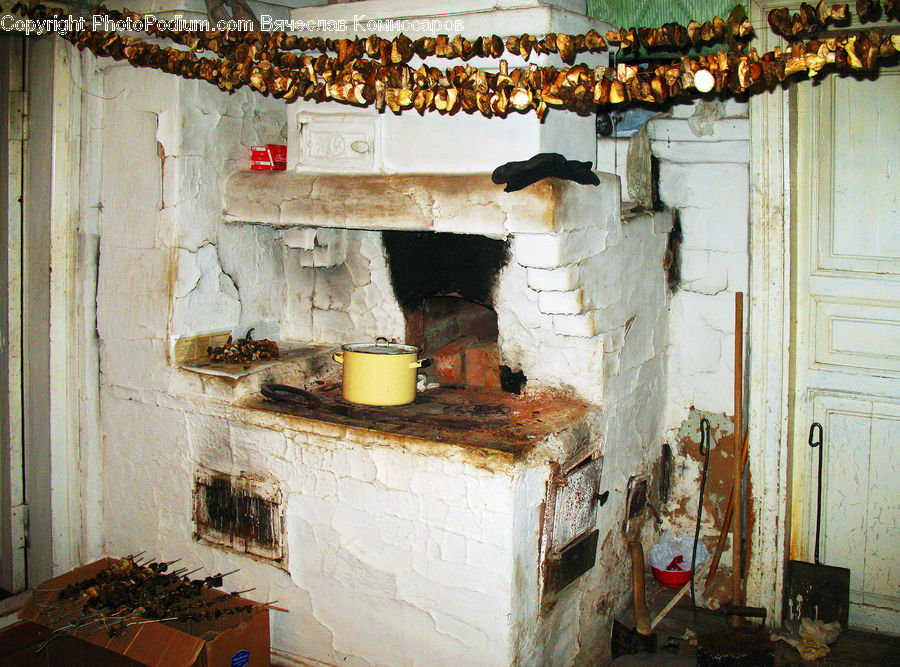 Fireplace, Hearth, Crypt