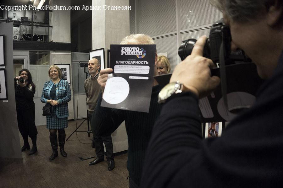 Human, People, Person, Sitting, Plaid, Photo Booth, Apparel