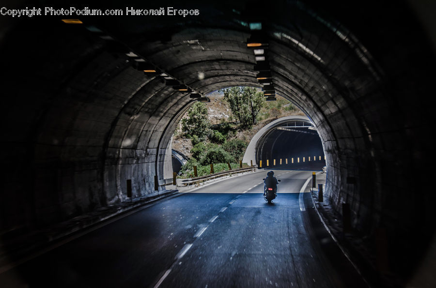 Tunnel, Leisure Activities