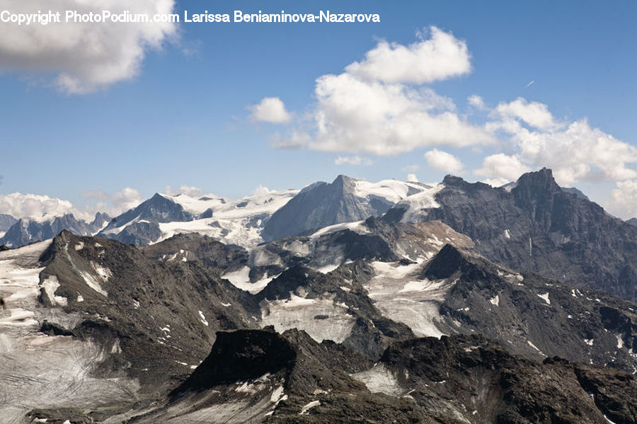 Crest, Mountain, Outdoors, Peak, Mountain Range, Ground, Soil