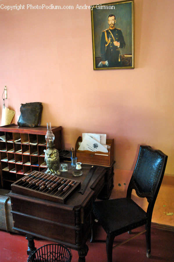 Furniture, Coffee Table, Table, Heel, Chair, Dining Room, Indoors