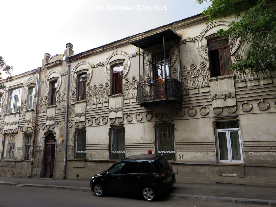 Shutter, Window, Window Shade, Parking, Parking Lot, Building, Automobile