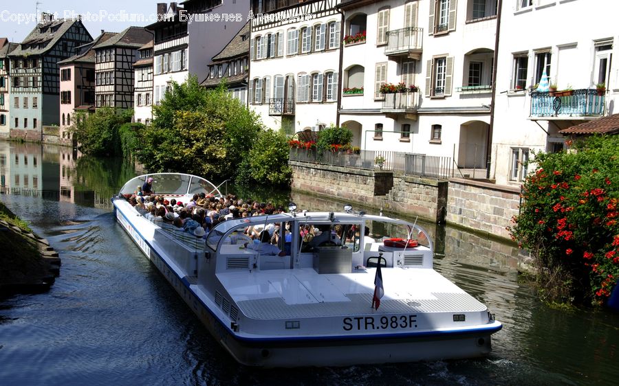 Balcony, Canal, Outdoors, River, Water, Crowd, Boat