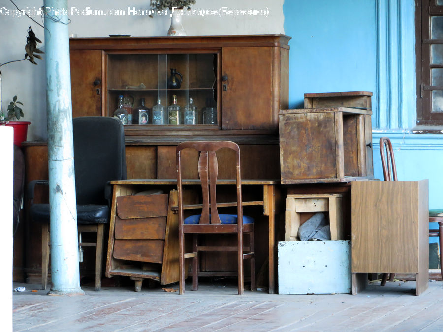 Chair, Furniture, Dining Room, Indoors, Room, Box, Crate