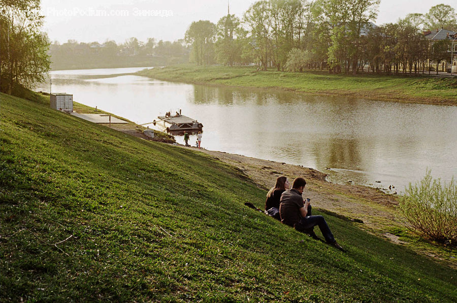 Hug, Kiss, Field, Grass, Grassland, Land, Outdoors