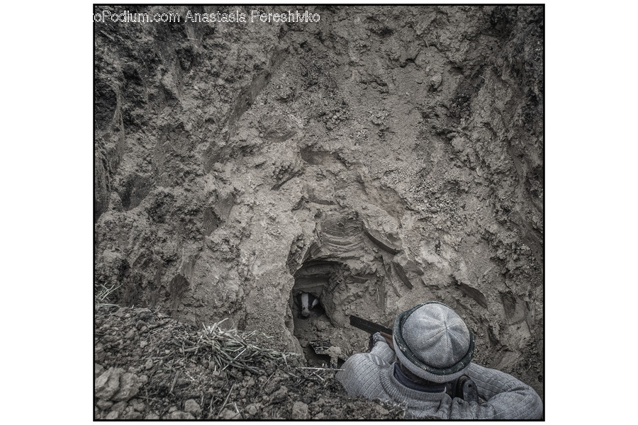 Ground, Soil, Clothing, Hat, Sun Hat