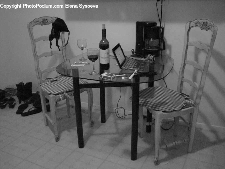 Chair, Furniture, Bottle, Home Decor, Linen, Tablecloth, Glass