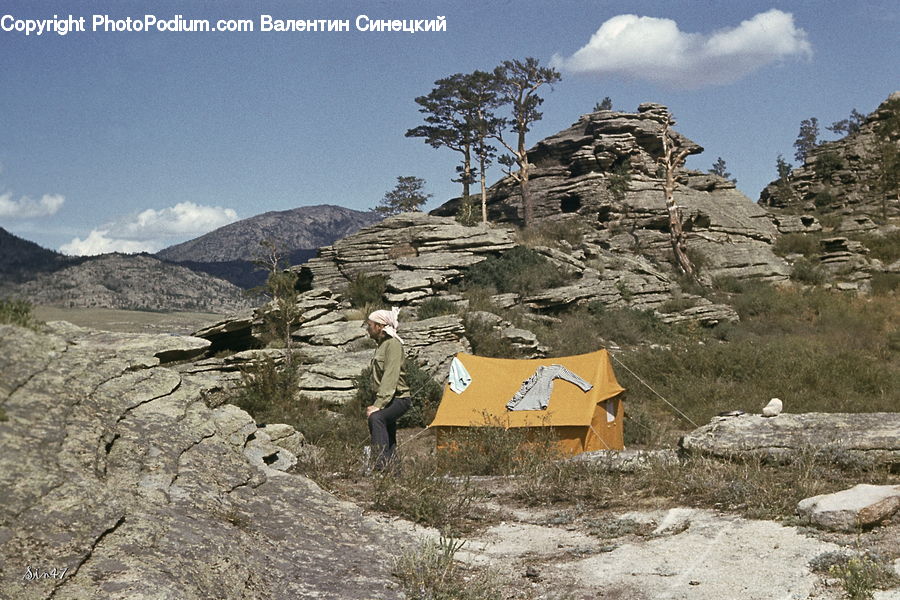 Building, Hut, Shelter, Camping, Mountain Tent, Tent, Crest