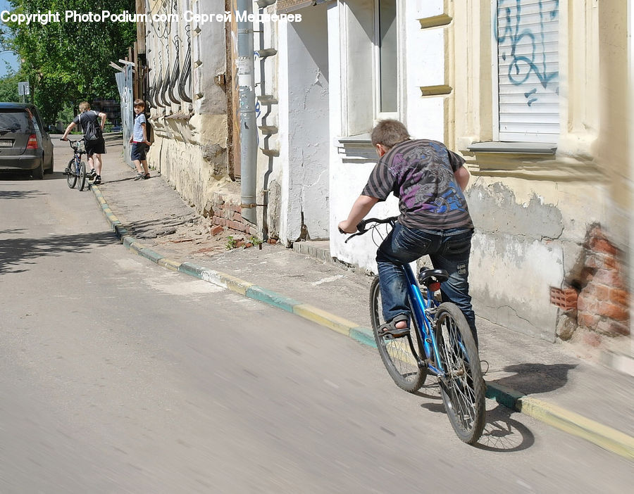 People, Person, Human, Bicycle, Bike, Cyclist, Vehicle