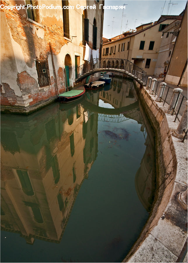 Boat, Gondola, Canal, Outdoors, River, Water, Dinghy