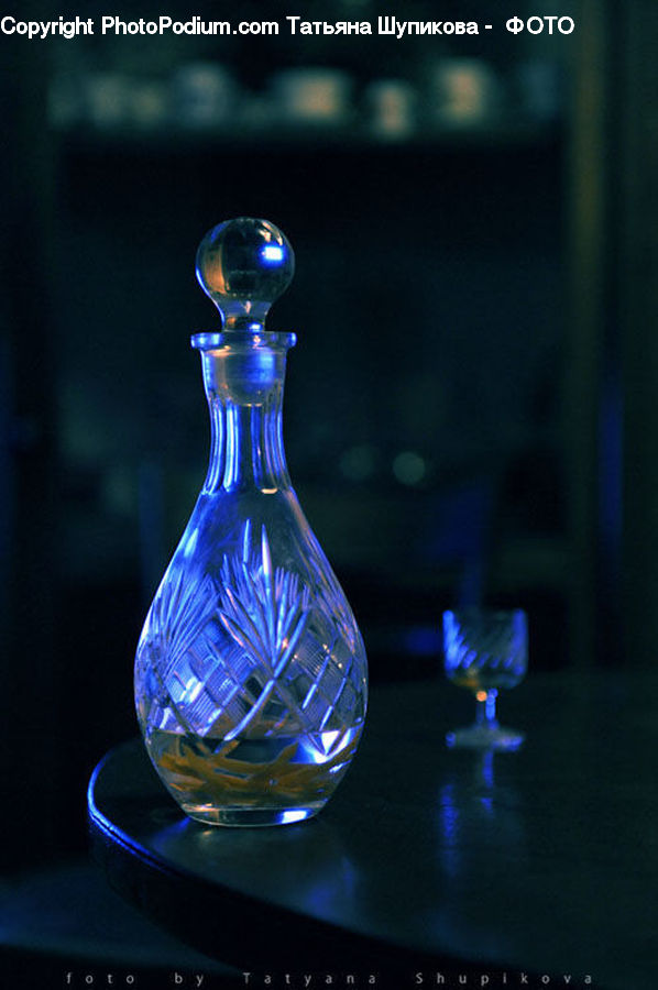 Perfume, Glass