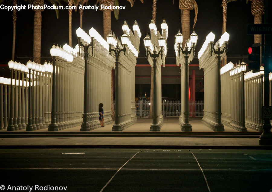 Column, Pillar, Lighting, Building, City, Downtown, Metropolis