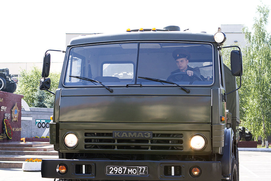 Bus, Minibus, Van, Vehicle, Car, Bench, Engine