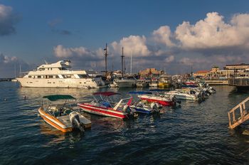 Порт г. Пафос (Кипр)