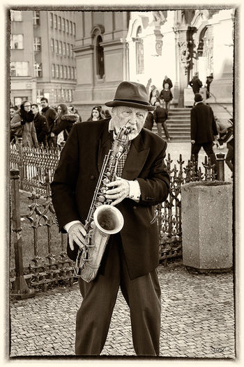 Old Sax