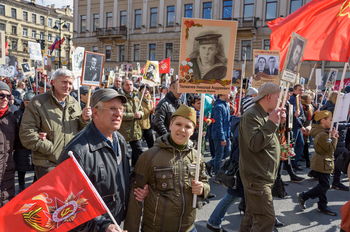 Бессмертный полк на Невском проспекте, 9 мая 2017 года.