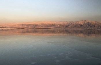 Вечер на Мертвом море. Разноцветье
