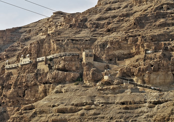 Монастырь Искушения на горе Каранталь близ Иерихона