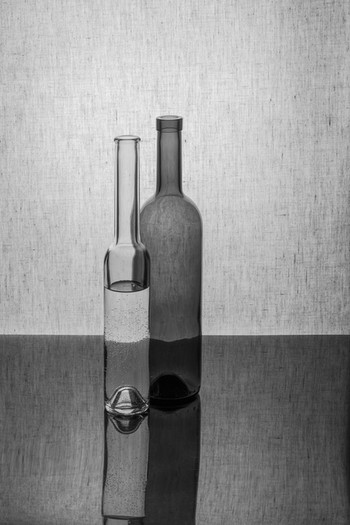 Очень простой натюрморт с бутылками