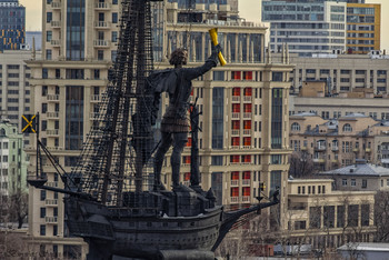 ..По Московской,городской вселенной..
