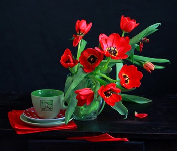 Про красные цветы и зелёную чашку (1)
