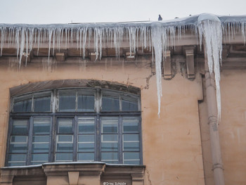 Ледяная классика на крыше, Ст. Петербург.