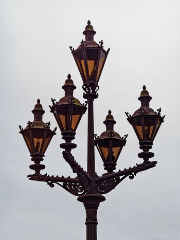 A street lamp on the Palace Square.