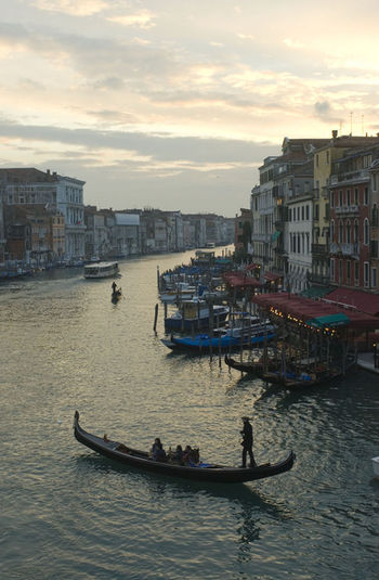 Венеция. Прекрасный вид с моста Риальто