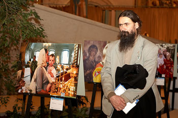 Храм Христа Спасителя Выставка фотоконкурса ВЕРА В РОССИИ (25)
