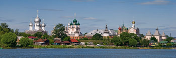 Вид на Ростов с озера Неро
