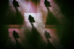   : На работу с утра 