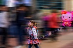Владимир  : Многолюдное одиночество 