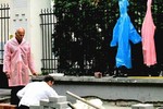 Елена Альфонская : Люди в розовом против асфальта. 